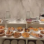 Lh Hotels