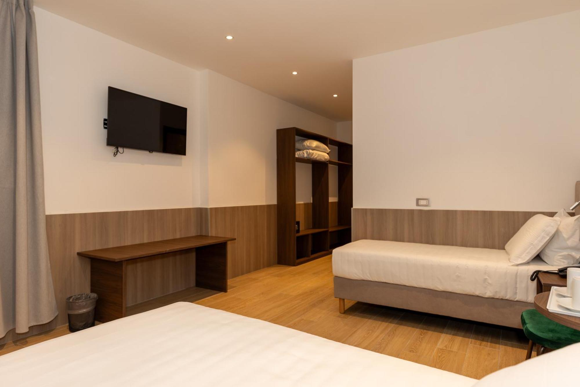 Hotel Lh Milán